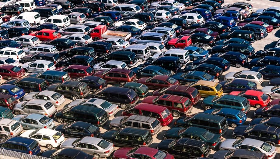 Participação em leilão de carros?>